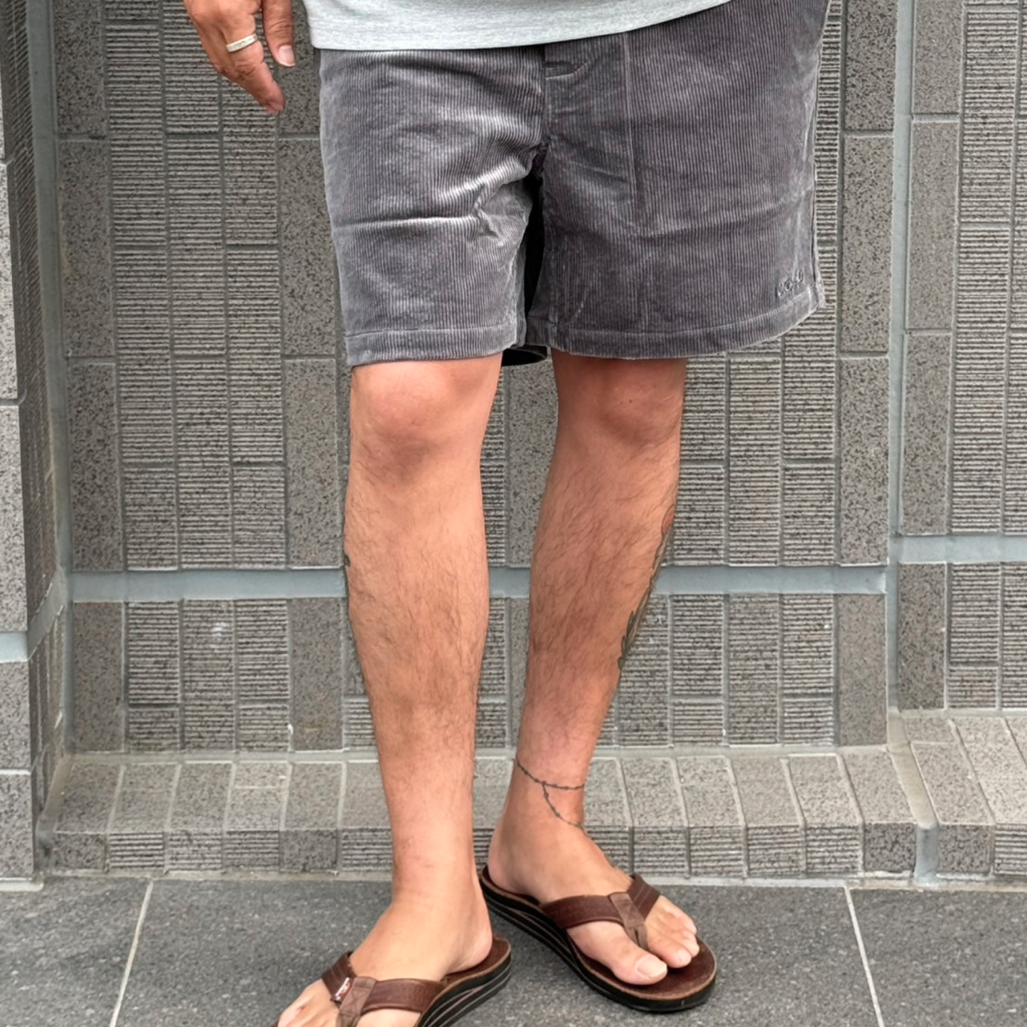 CLSS-2511 Courduroy Urban Classic Shorts.
