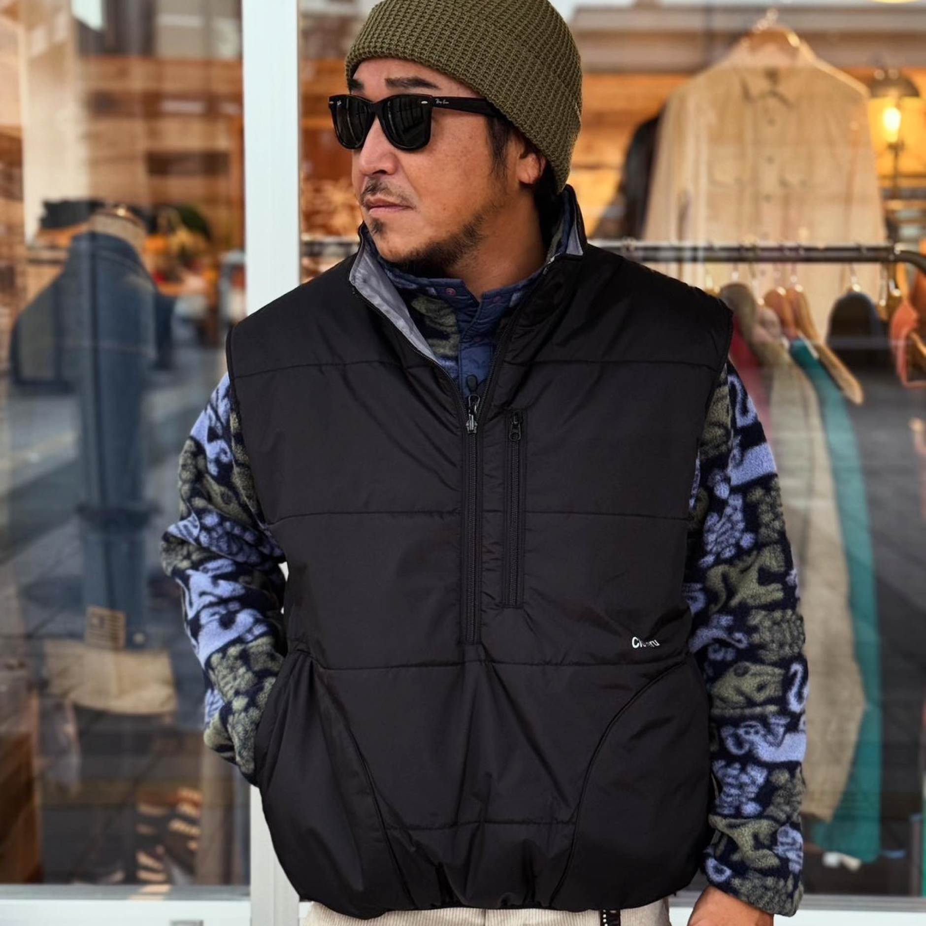 トップス Cloveru Urban Reversible Vest Black CLFW-2504 Cloveru®︎ Urban Reversible Vest. – Sunny Parks