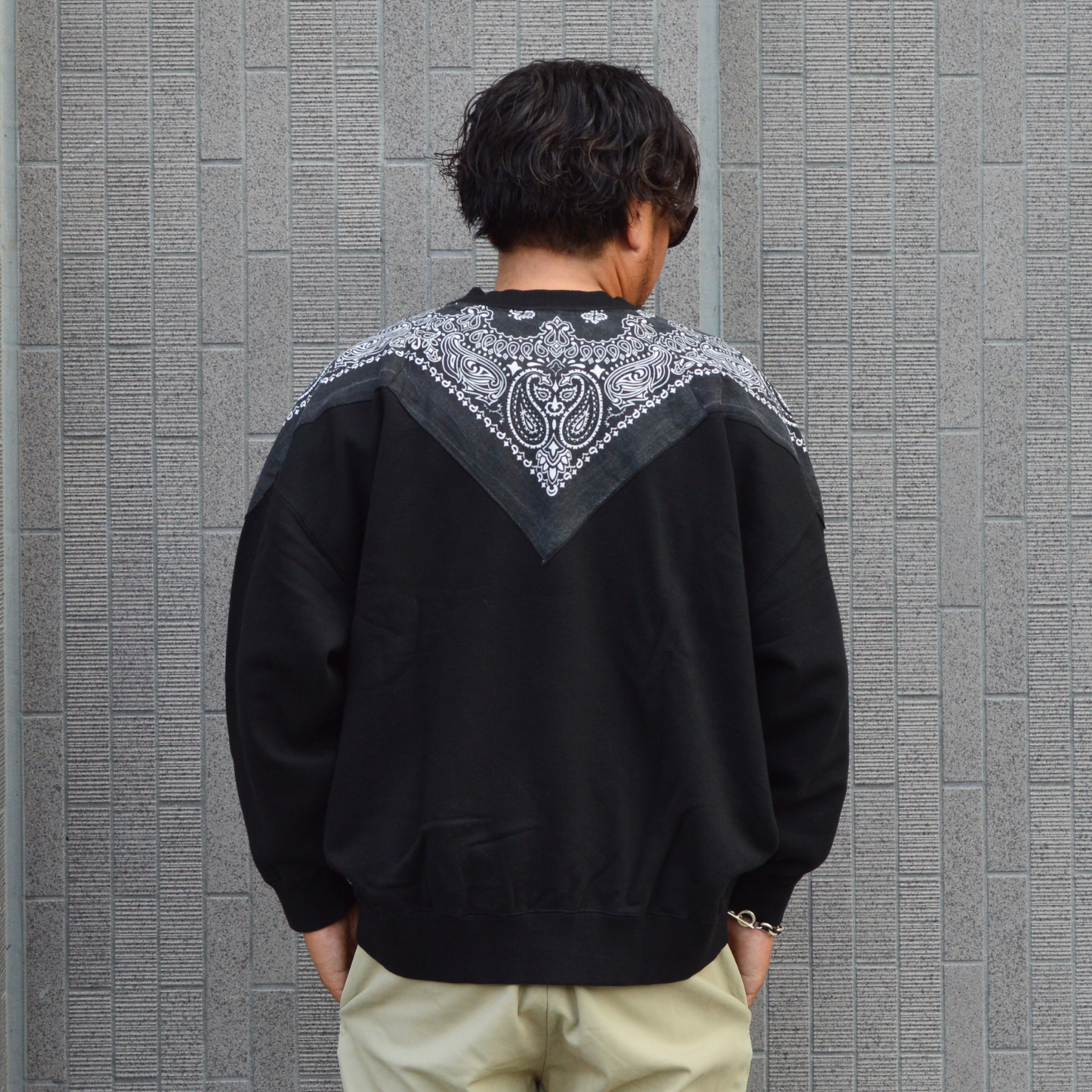 VTG BANDANA SWEATSHIRT (LOOSE FIT)