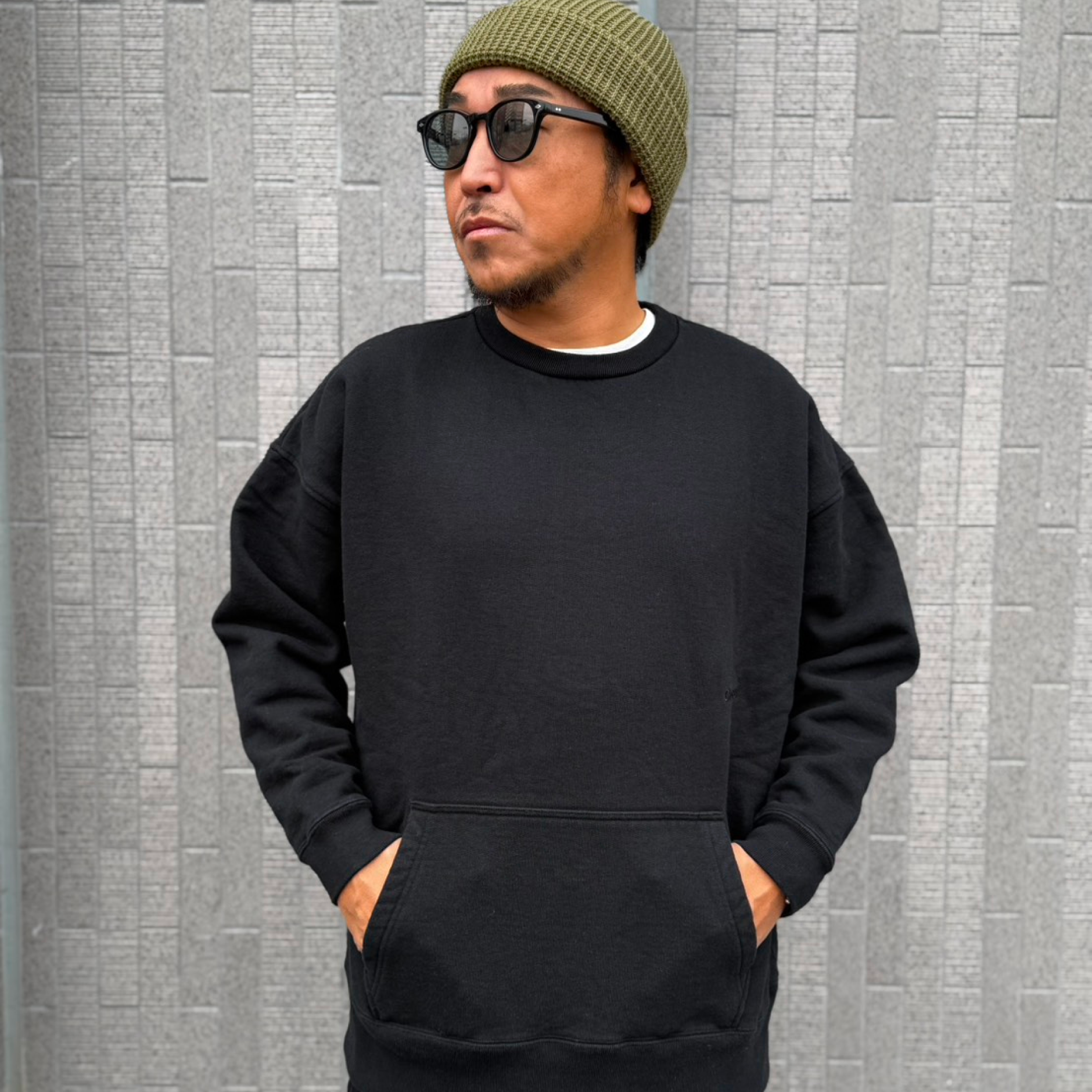 希少 soloist aw17 crew neck knit w/pocket 希少 soloist aw17 crew neck knit w/pocket