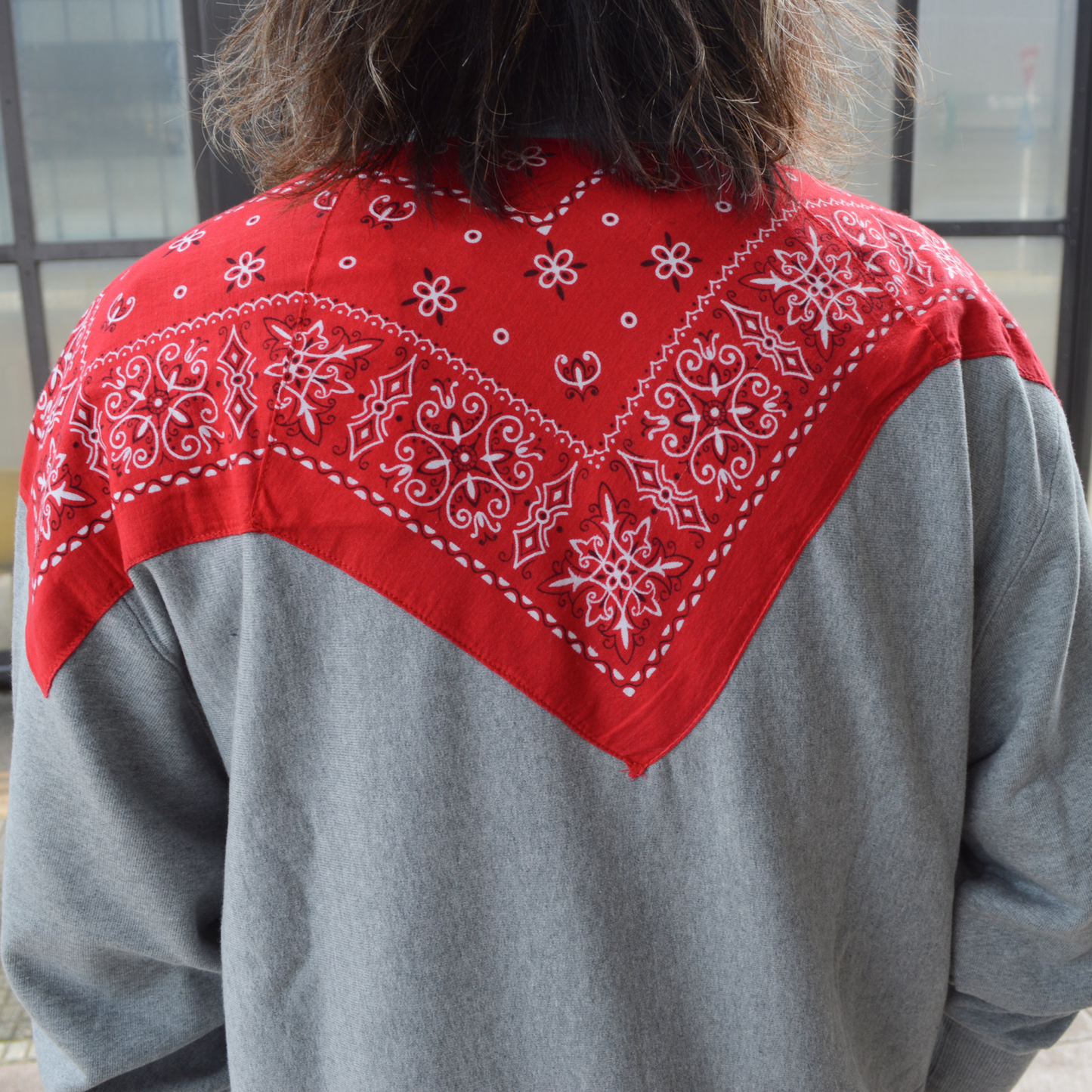 VTG BANDANA SWEAT SHIRT