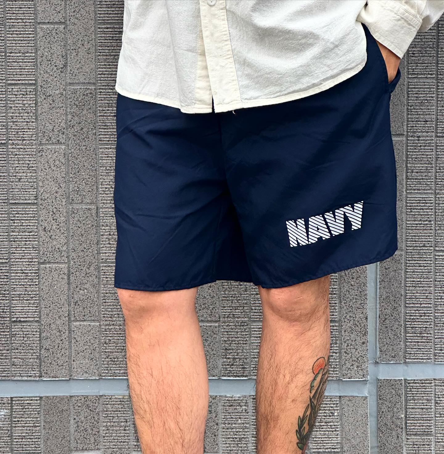 デッドストック 米軍 U.S.NAVY フィジカル トレーニングショーツ made by SOFFE 8インチ