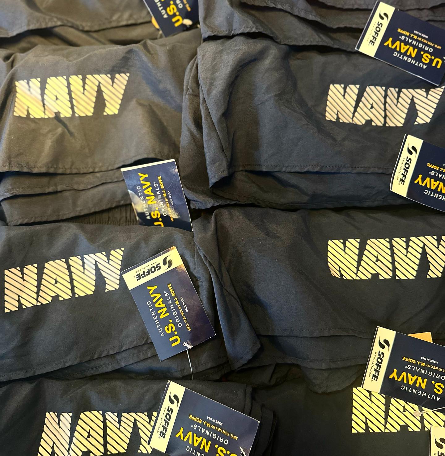 デッドストック 米軍 U.S.NAVY フィジカル トレーニングショーツ made by SOFFE 8インチ