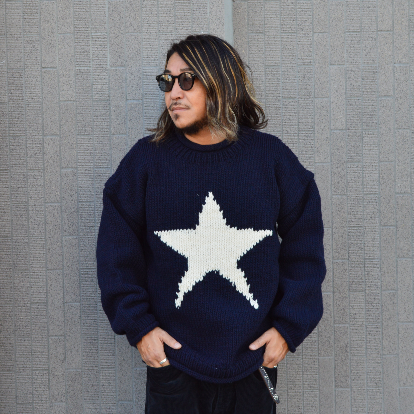STAR HAND KNIT ROLL CREW