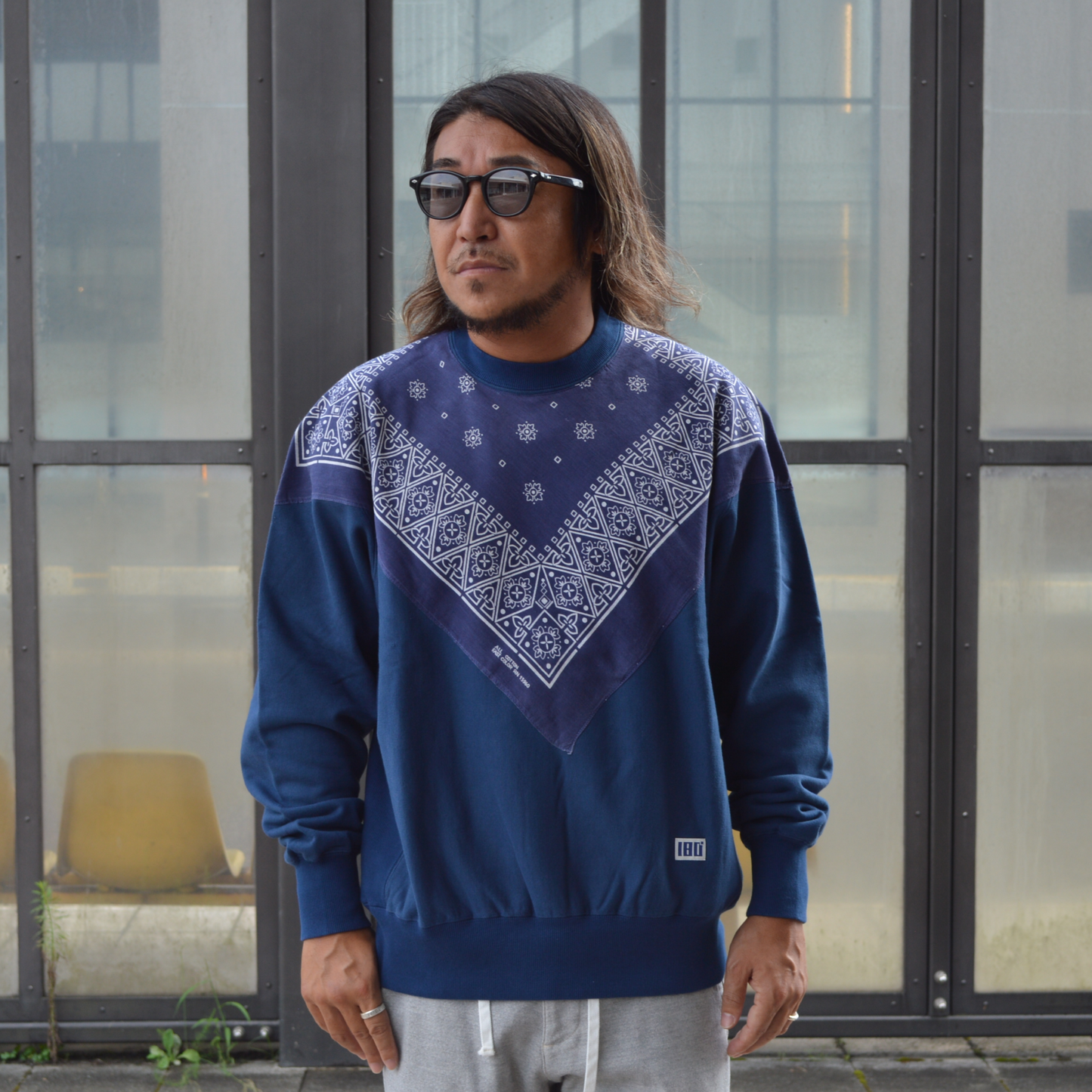 VTG BANDANA SWEAT SHIRT