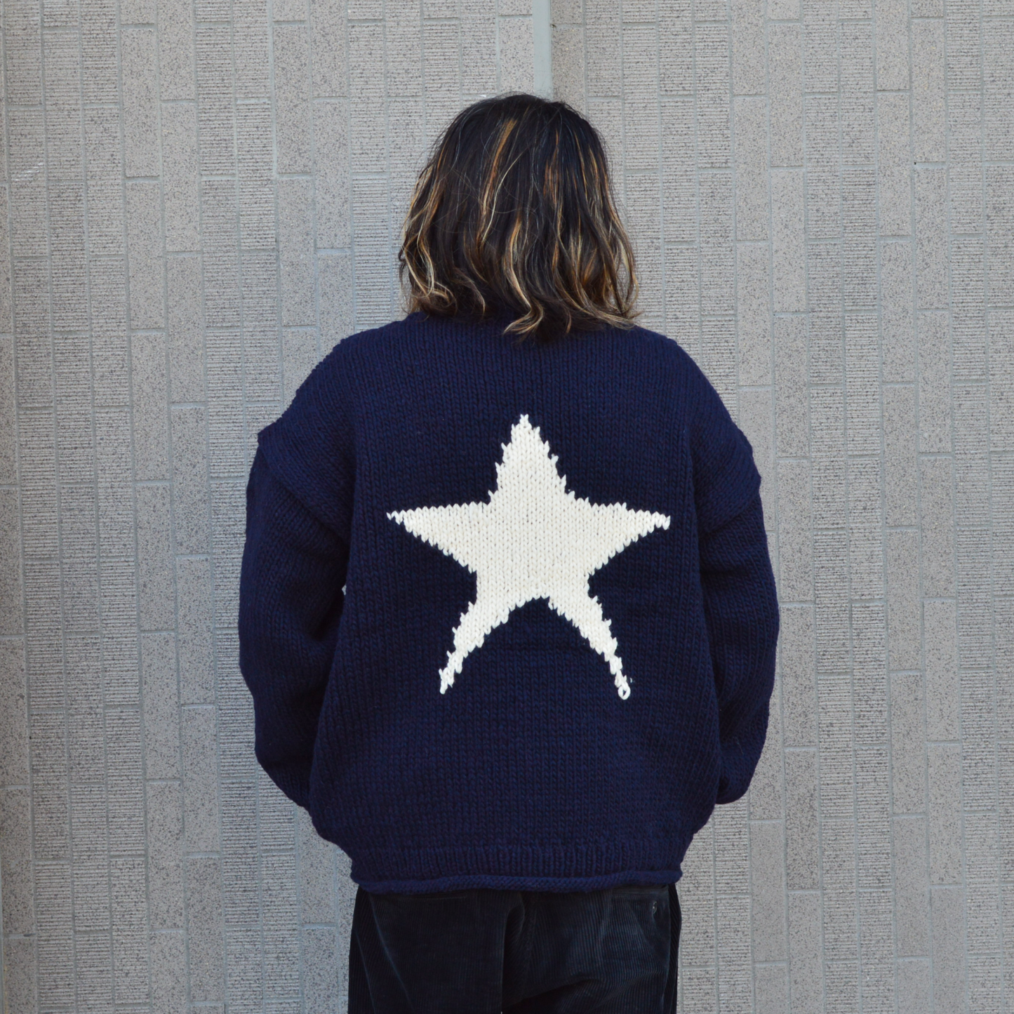 STAR HAND KNIT ROLL CREW