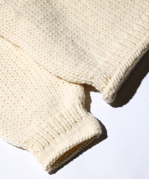 STAR HAND KNIT ROLL CREW