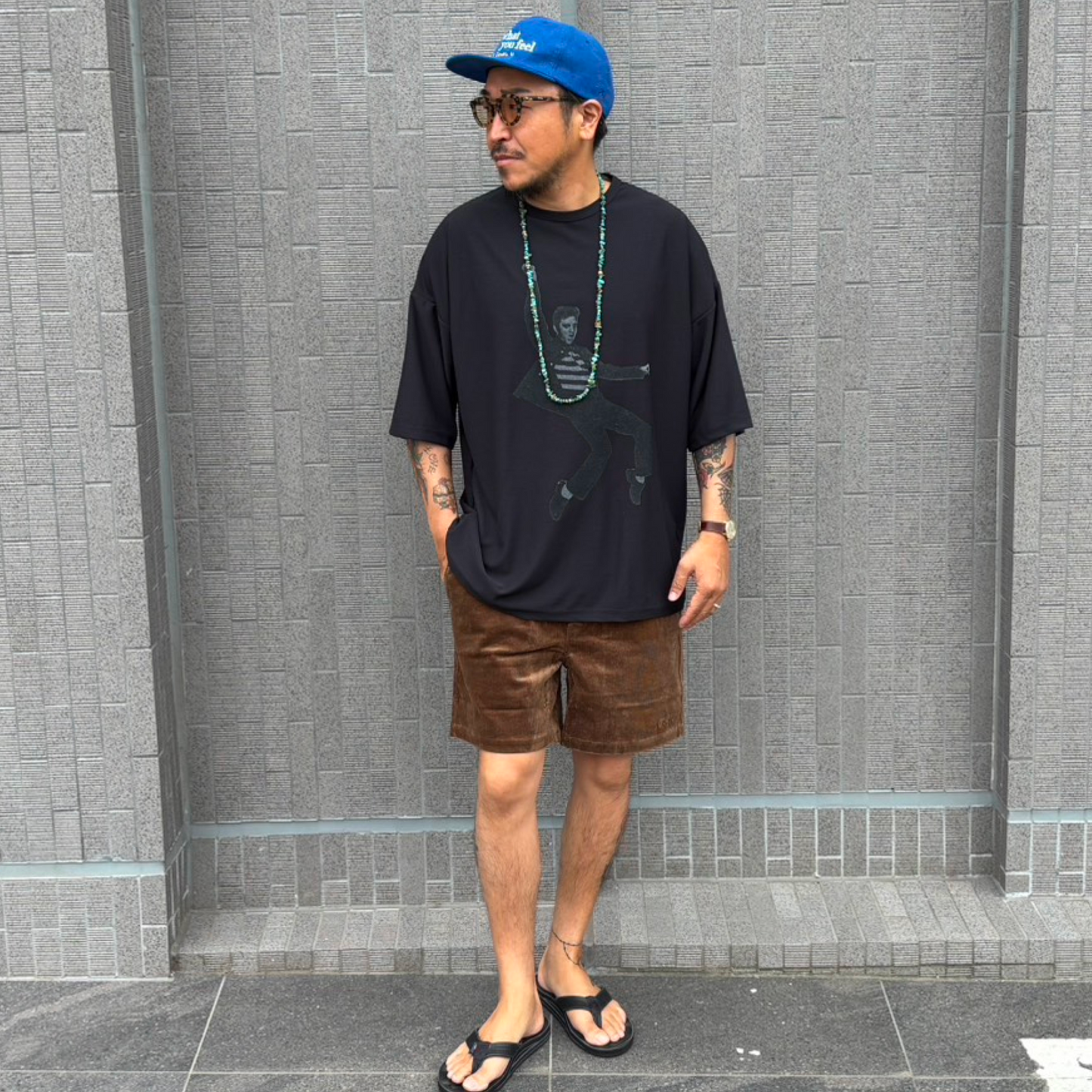 Cloveru CORDUROY CLASSIC SHORTS