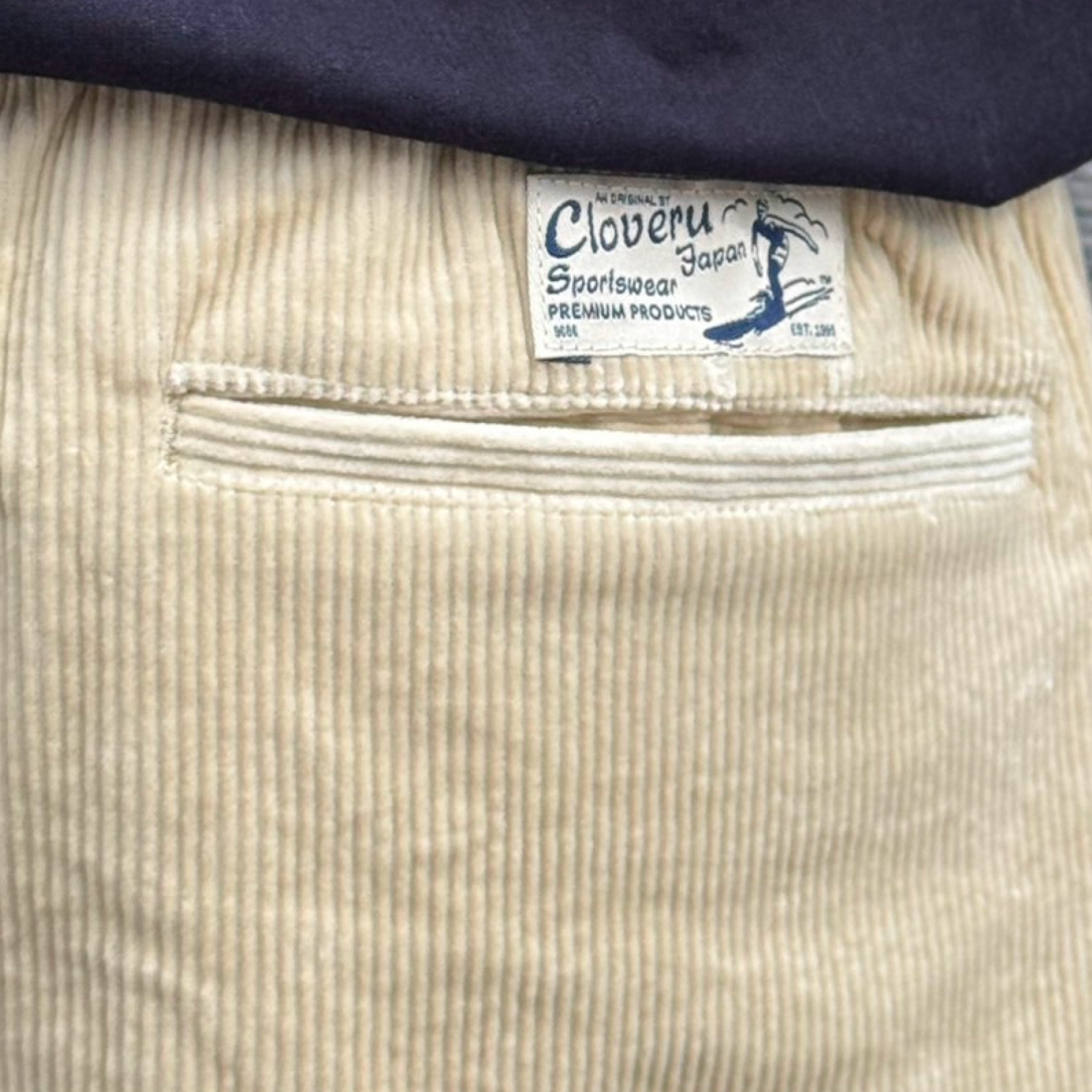 CLSS-2511 Courduroy Urban Classic Shorts.