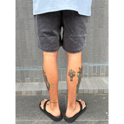 Cloveru CORDUROY CLASSIC SHORTS