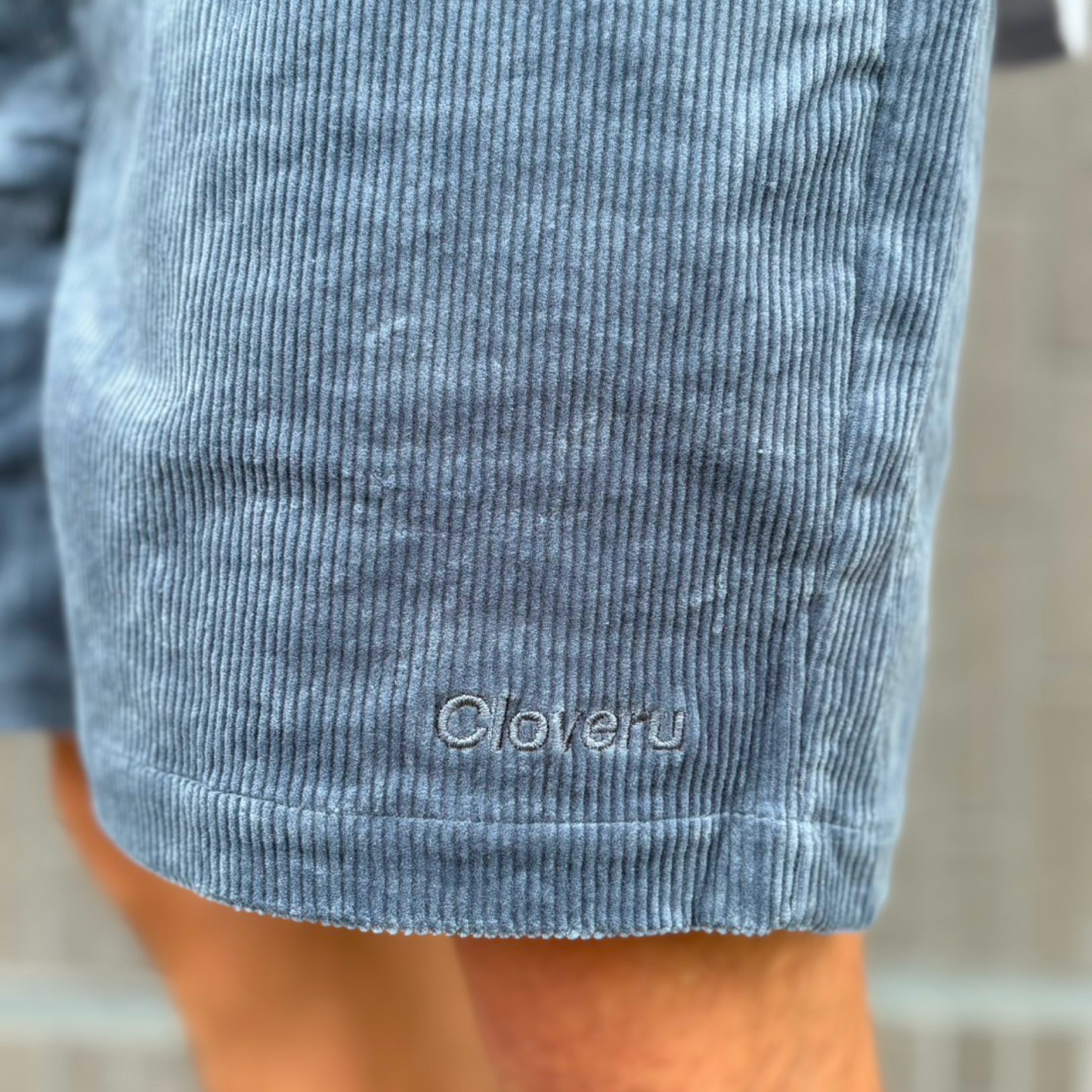 Cloveru CORDUROY CLASSIC SHORTS