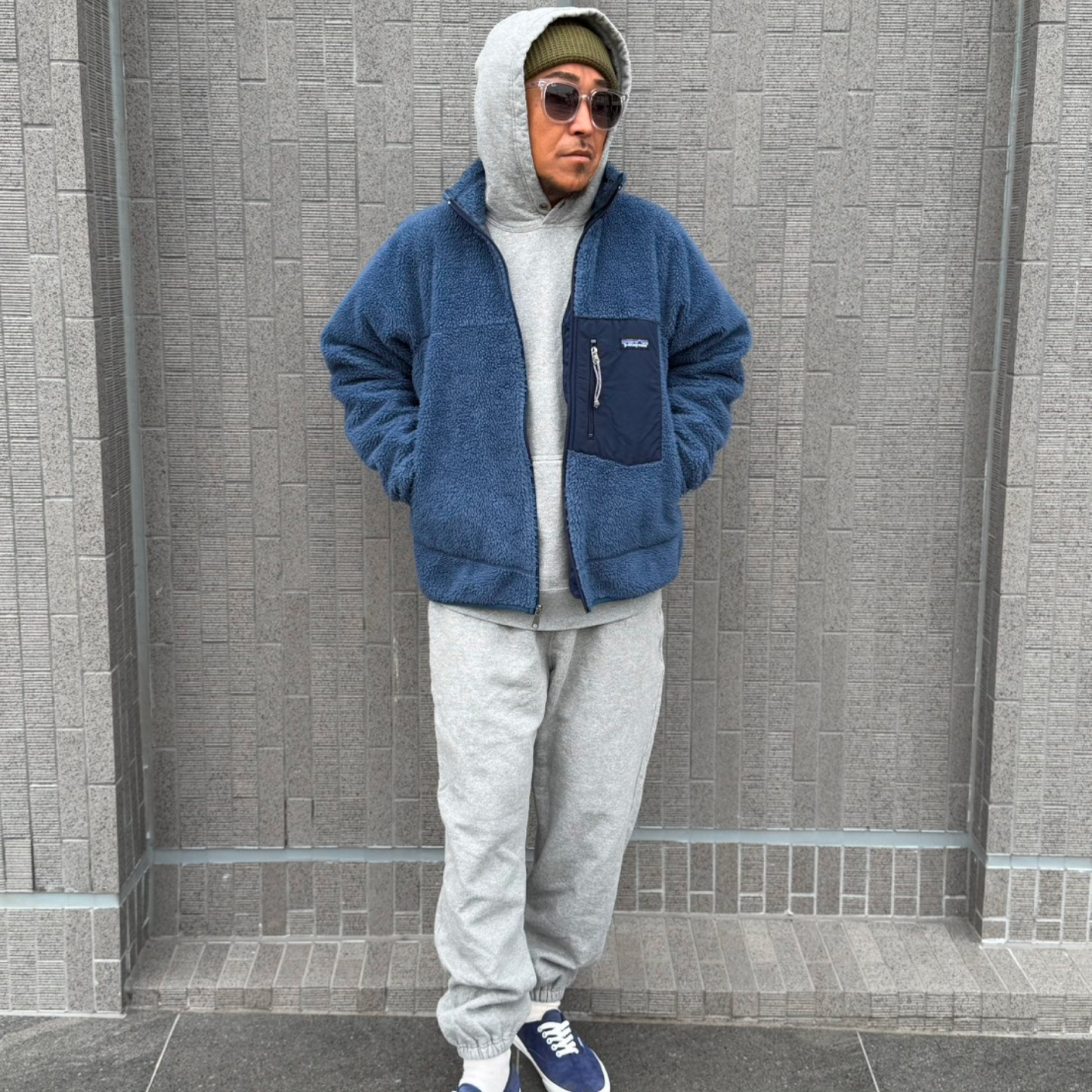 CLFW-2502 Wide Sweat AOKI MUJI Hood 25