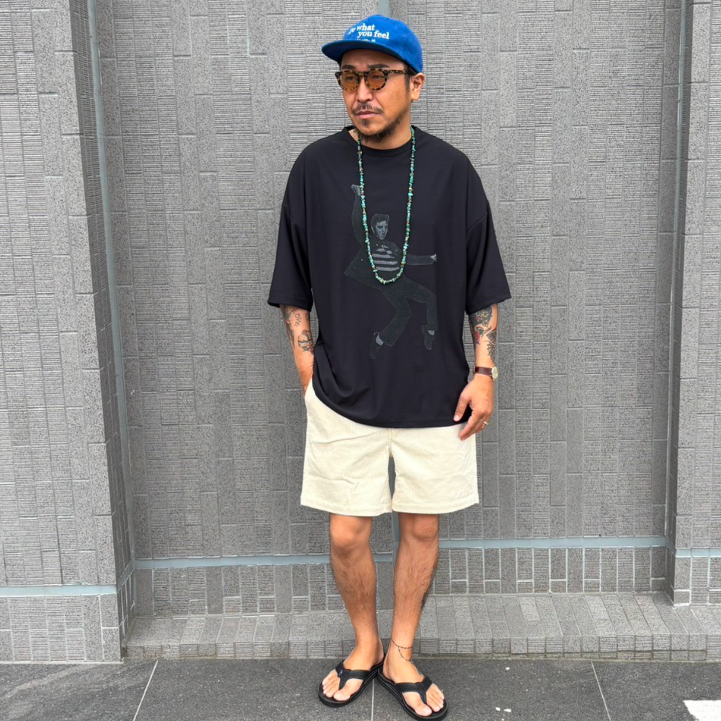 Cloveru CORDUROY CLASSIC SHORTS