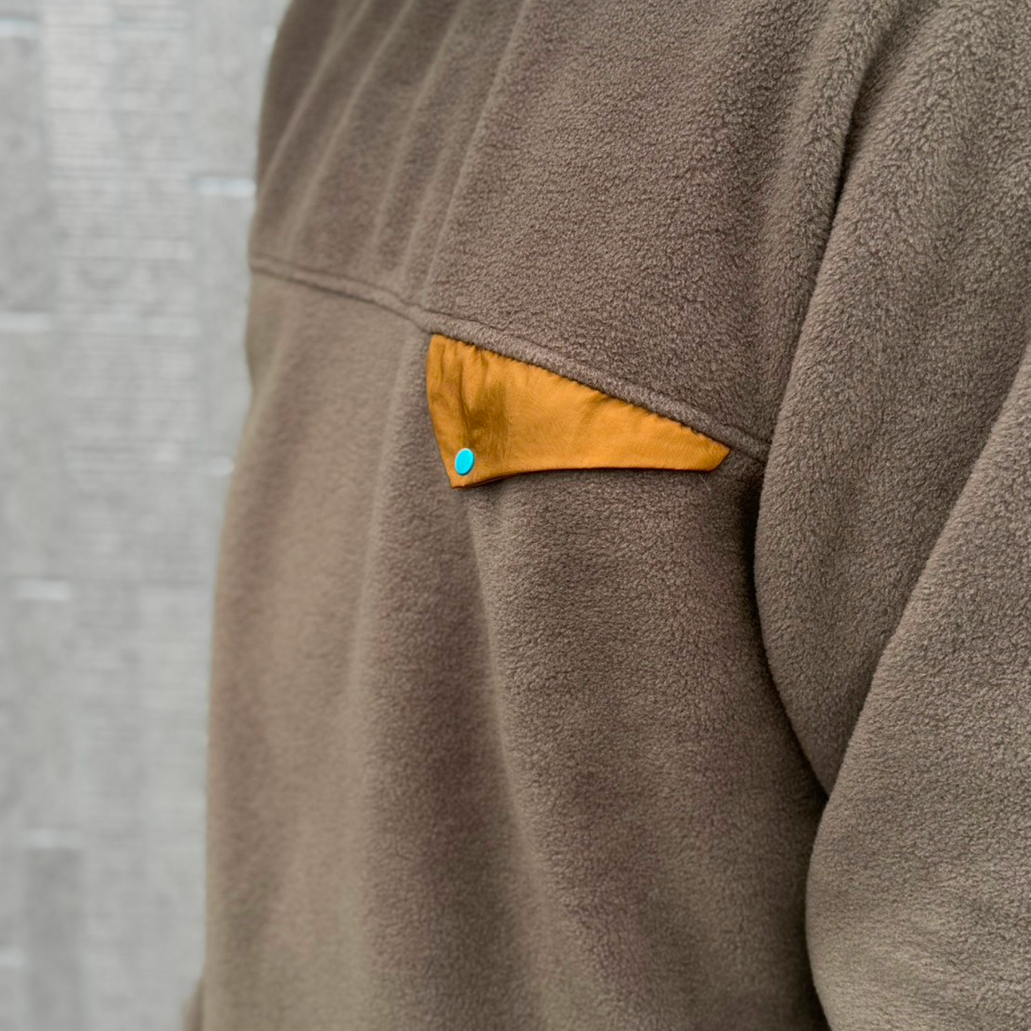 LW FLEECE CREW-NECK