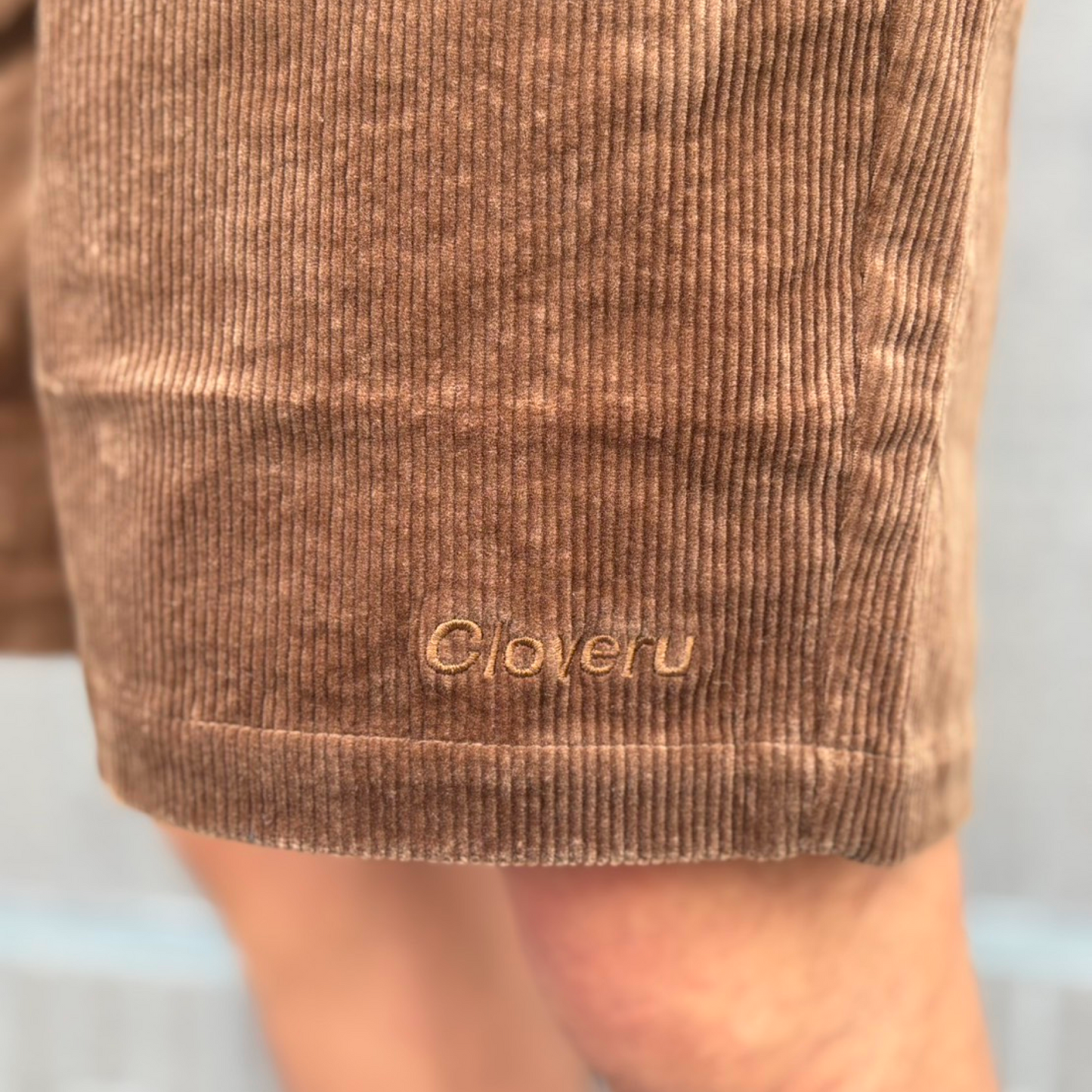 Cloveru CORDUROY CLASSIC SHORTS